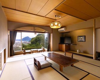 Yukemuri no Sato Azumaya - Beppu - Ložnice