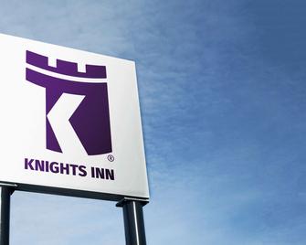 Knights Inn Lethbridge - Lethbridge - Soveværelse