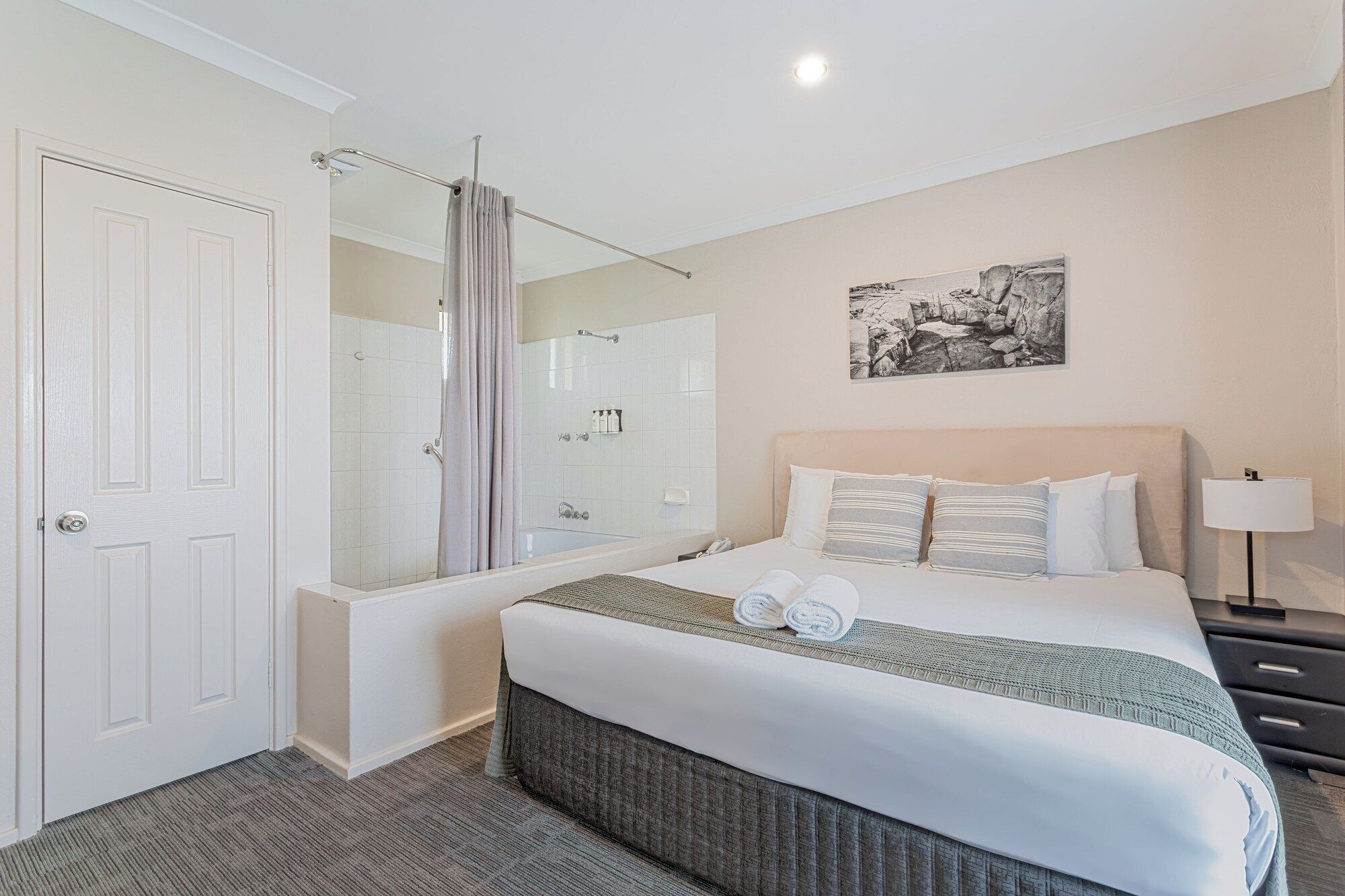 Mandala Ace Albany Hotel - Albany - Bedroom