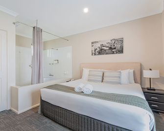 Mandala Ace Albany Hotel - Albany - Bedroom