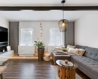 Ferienwohnung Mittenglück - Lenningen - Living room