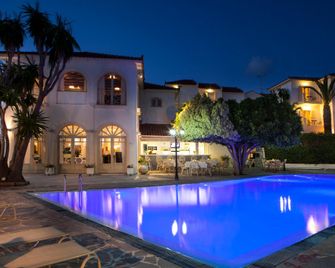 Princess Hotel - Lassi - Pool