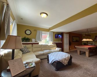 Pets King Bed/Bath/Kitchen Hot Tub w views - Colorado Springs - Sala de estar
