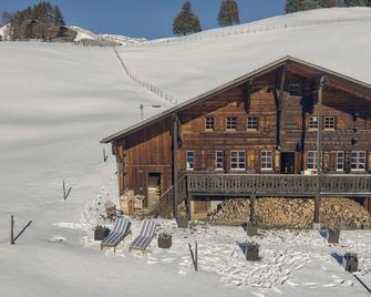 Luxury Farmhouse near Gstaad, Sleeps up to 12 - Saanen - Building