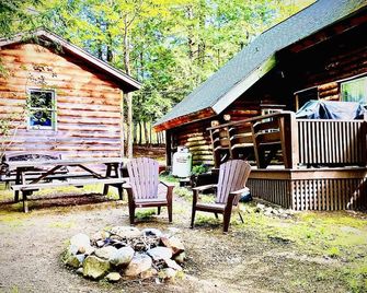 Perfect Readaway Vacation Spot - Tupper Lake - Patio