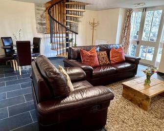 One-Bedroom Cottage in Snowdonia National Park - Dolgellau - Living room
