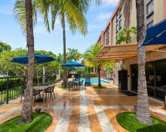 邁阿​​密機場西漢普頓酒店 - 多拉 - 天井