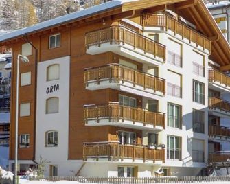 Apartment Orta by Interhome - Zermatt - Gebäude