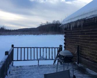 Northeast Kingdom Log Cabin - Danville