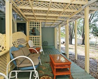 Closest Home To Downtown Mt Dora & Lakefront - Winter 2018 Sale! - Mount Dora - Patio
