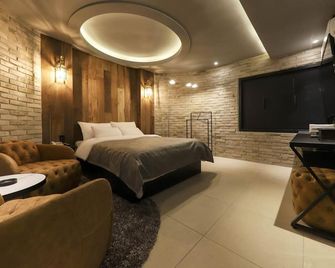 Rainbow Hotel - Daejeon - Bedroom