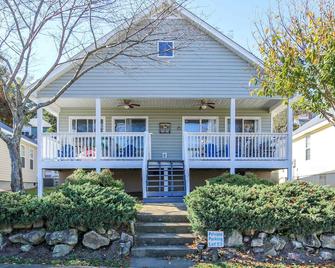 House #53 Flip Flop Inn (no pets) - Centre - Edificio