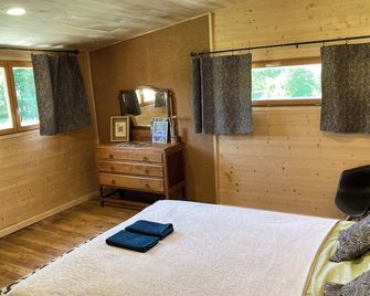 Grange de la Côle, 2 comfortable rooms in a renovated, rustic barn. - Saint-Jean-de-Côle - Habitación