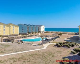 Legasea - Beautiful 2br Surf Condo With Ocean Views; Community Pool - 홀리 리지 - 수영장