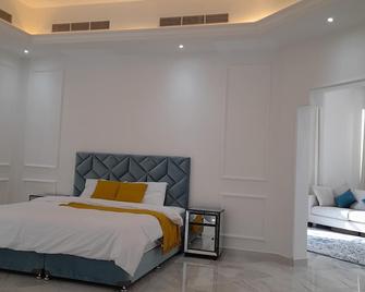 Holiday Villa Ras Al Khaimah - Al Hamra Village - Bedroom