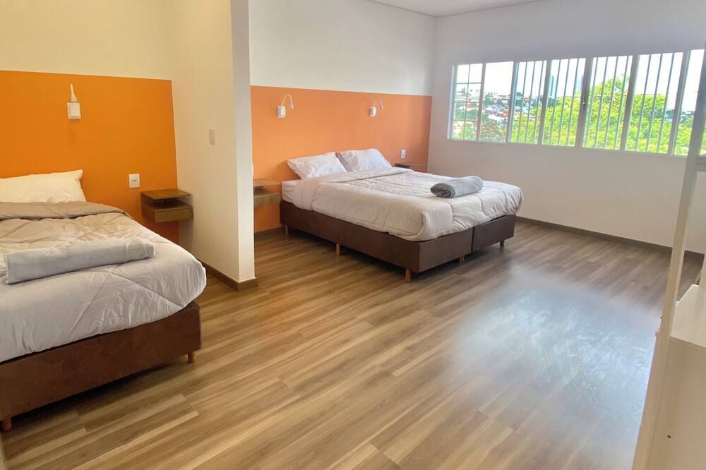 Cozy room in shared house. Easy access location. - لوندرينا - غرفة نوم