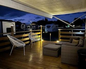 Arasibo Rv - Arecibo - Balcony