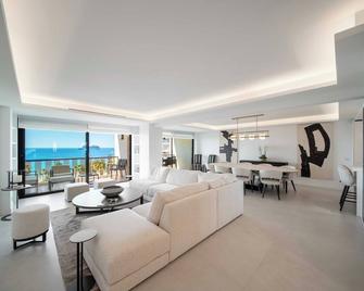 Charming oasis with terrace 4 BD- 8P - Cannes - Cannes - Vardagsrum