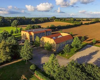 Fjelsted Skov Hotel & Konference - Ellesø - Edificio