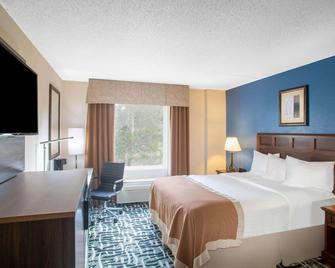 Baymont by Wyndham Branson - On the Strip - Branson - Bedroom