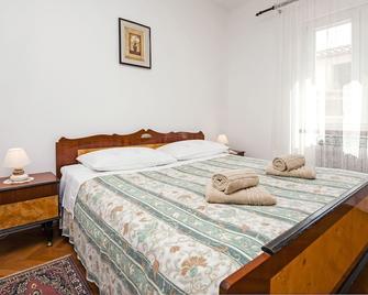 Apartments Relax - Rovinj - Slaapkamer