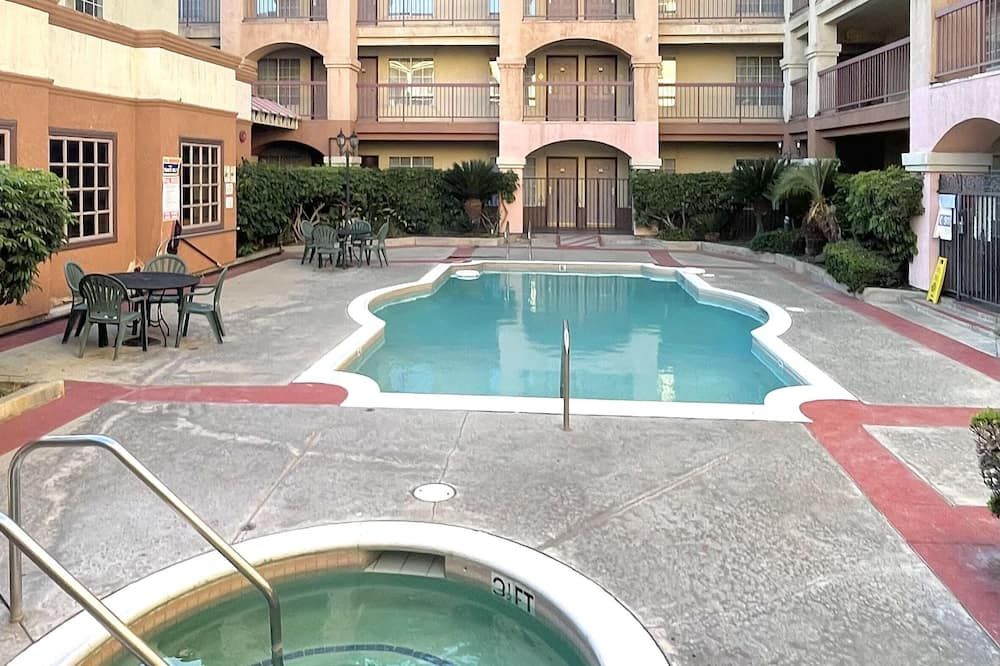 Park Suites Hotel