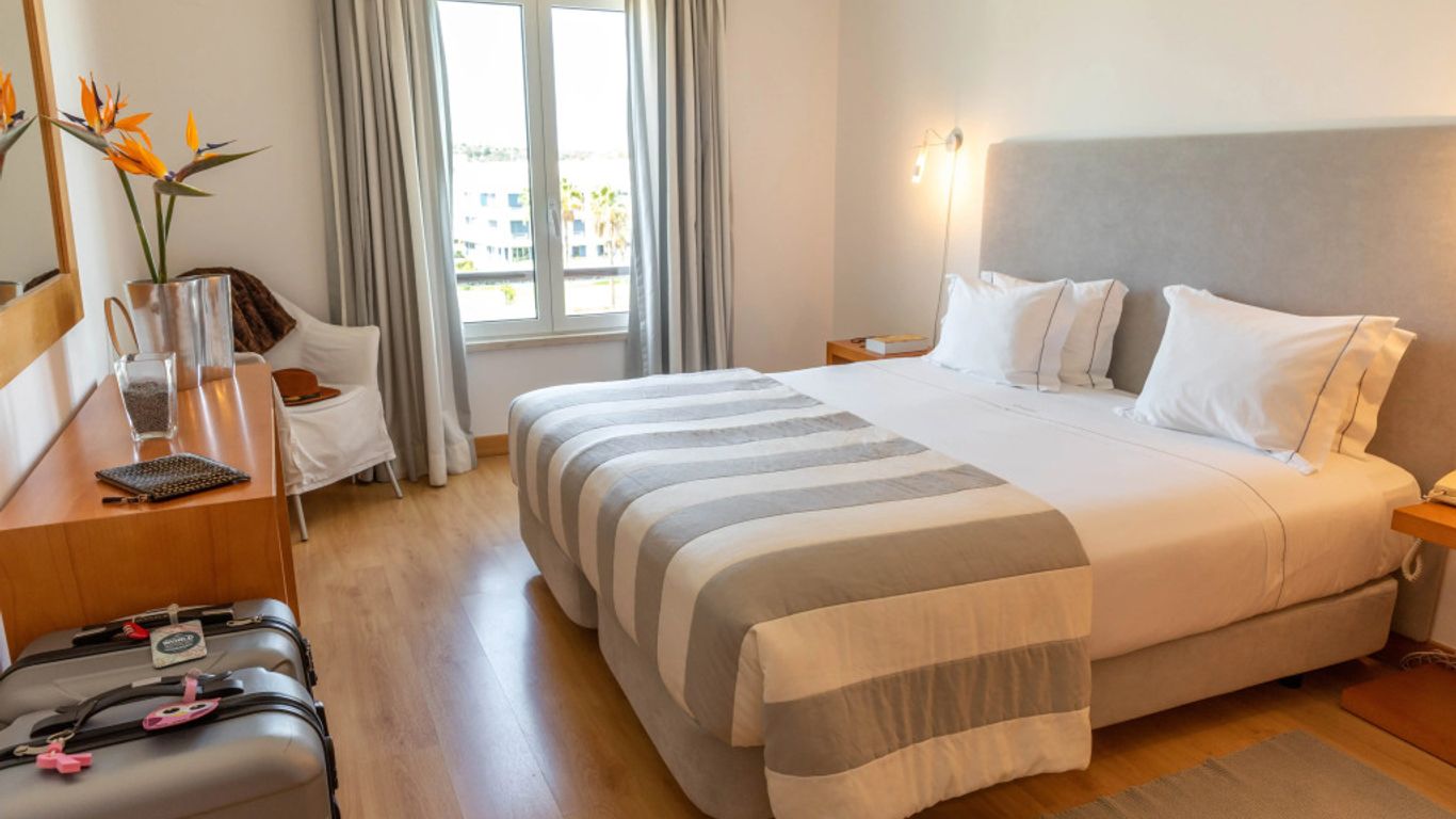 Marina Club Lagos Resort