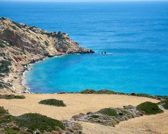 Vista Mare Milos - Adamantas