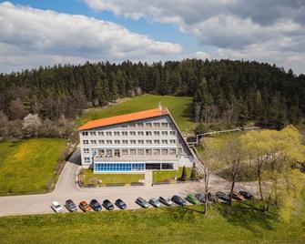 Hotel Agri - Soběšice - Edificio