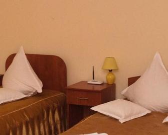 Hotel Delaf - Cluj Napoca - Bedroom