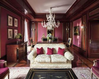 فندق برينسيب دي سافويا ميلان - ميلان - غرفة معيشة