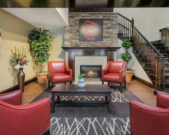 Red Roof Inn & Suites Knoxville East - Knoxville - Sala de estar