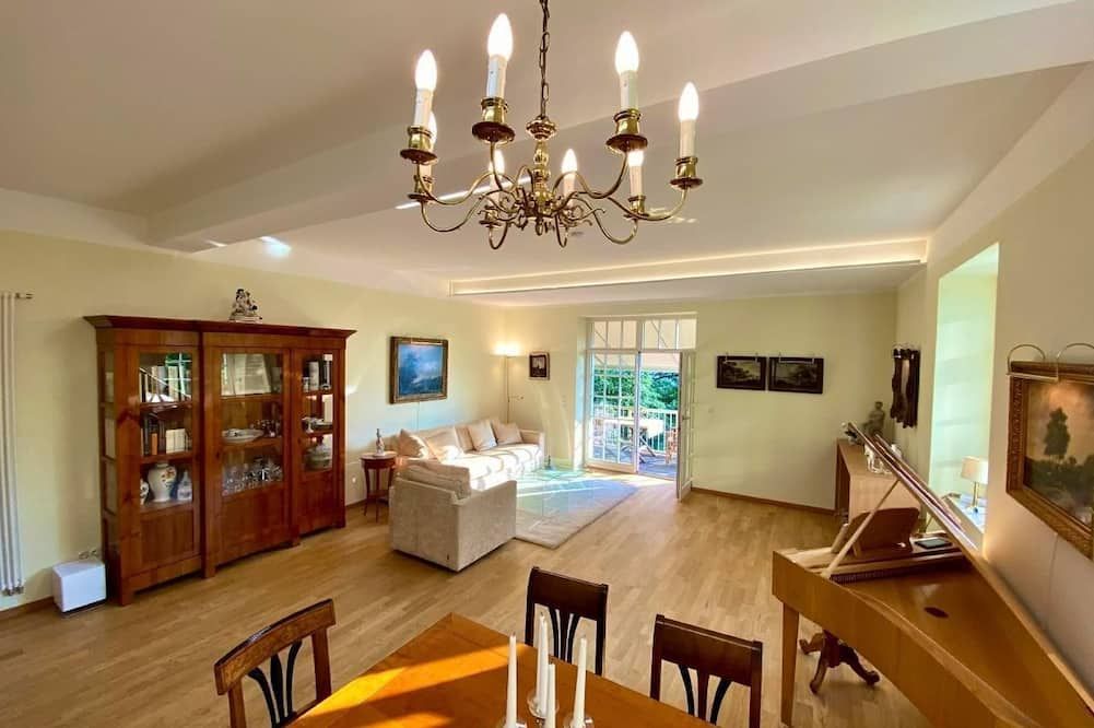 Ferienwohnung Natur und Kunst - דרזדן - סלון