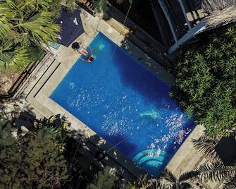셀리나 푸에르토 에스콘디도 - 푸에르토 에스콘디도 - 수영장