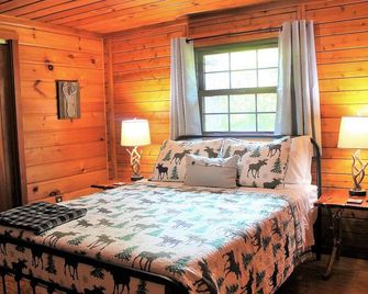 Cabin Fever near Shenandoah & Blue Ridge - Waynesboro - Bedroom