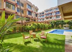 Veera Strand Park Serviced Apartments - Calangute - Pool