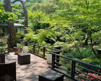 Yukairo Kikuya - Izu - Balkón