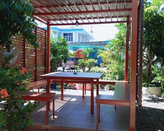 My Home Guesthouse - Kanchanaburi - Patio