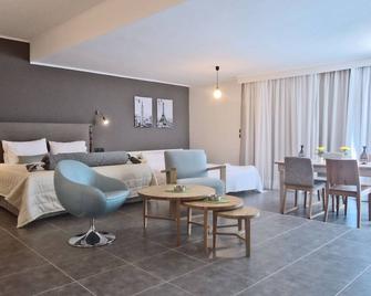 Amphitryon City Hotel - Rodas - Habitación