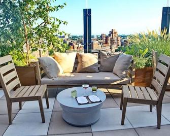 Hyatt Place Flushing/Laguardia Airport - קווינס - מרפסת
