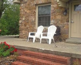Williamsport Grandview Hotel - Linden - Innenhof