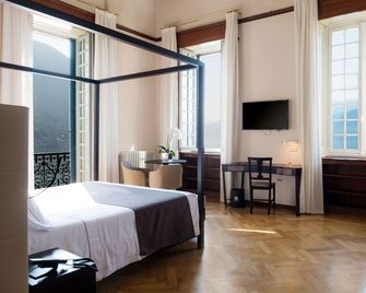 Hotel Villa Cipressi - וארנה - חדר שינה