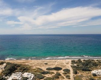 Naxos Cave Suites - Stelida - Strand