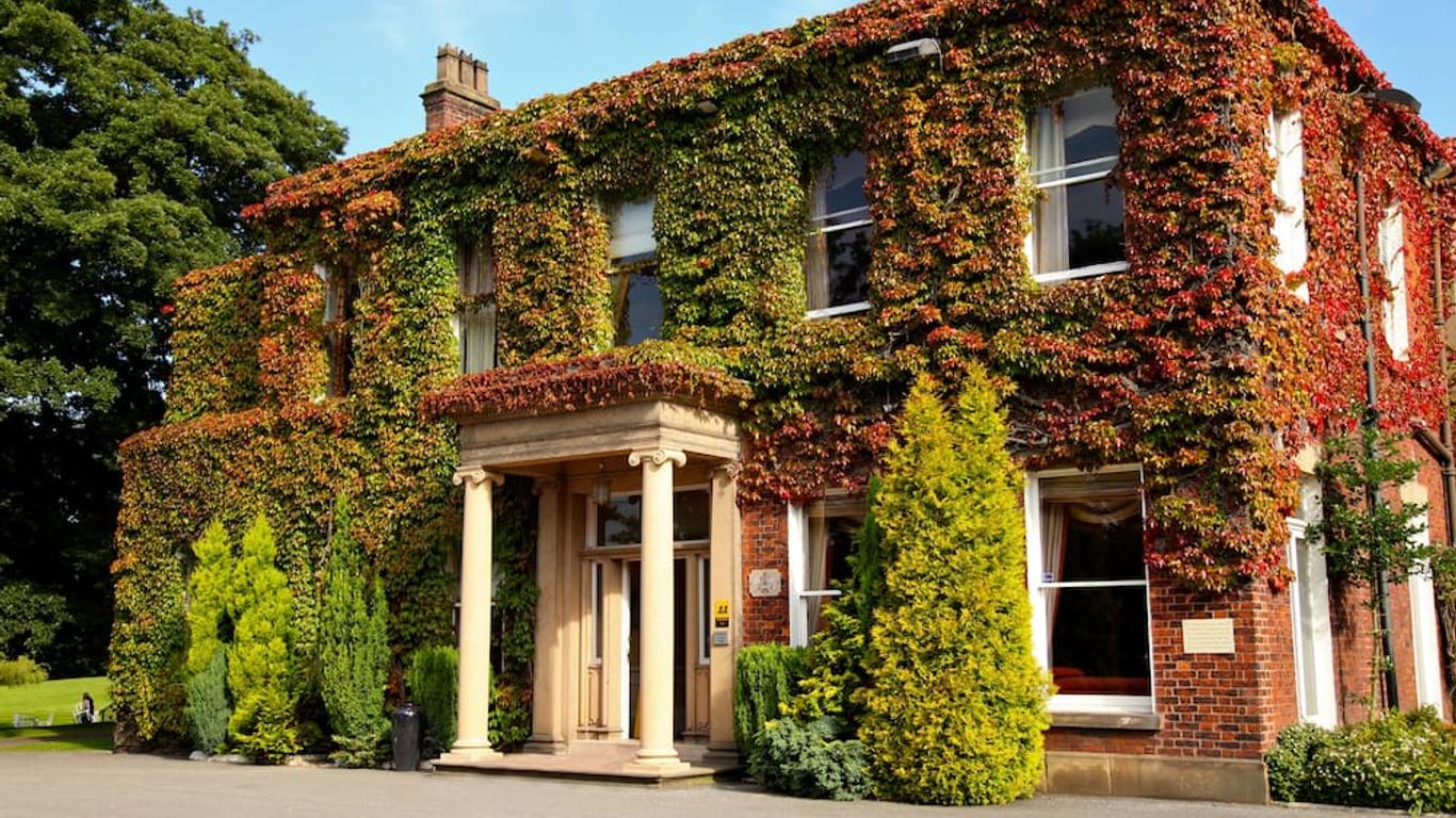 Farington Lodge Hotel