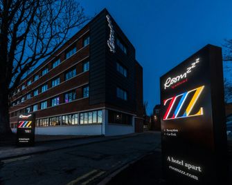 Roomzzz Chester City - Chester - Edificio