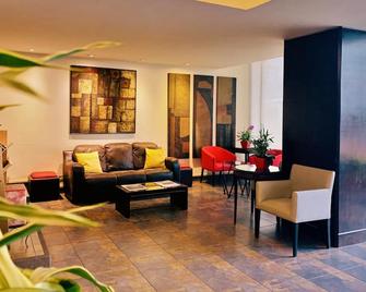 Rincon del Valle Hotel & Suites - San José - Ingresso