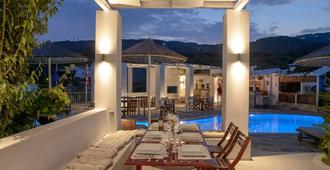 Elsa Hotel - Skiathos - Patio