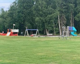 Modern Turnagain Townhome - Anchorage