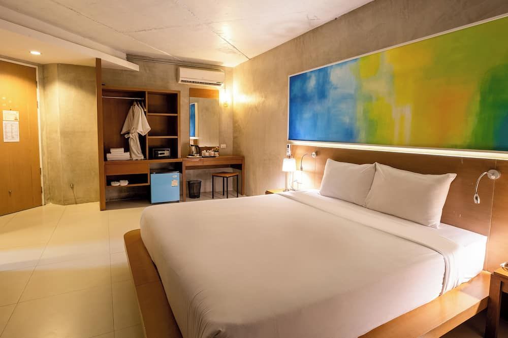 B2 Sea View Pattaya Boutique & Budget Hotel