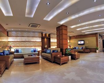 The Retreat - Agra - Lobby